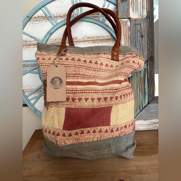 The Barrel Shack Handbags - Handmade Duffel Bag Detail Barrel Shack $225 NWT!